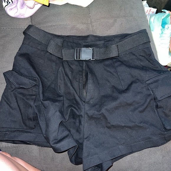 Pants - Black cargo shorts
